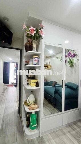 Bán nhà tập thể tầng 1 phố Mai Hương, ngõ thông, kinh doanh 50m