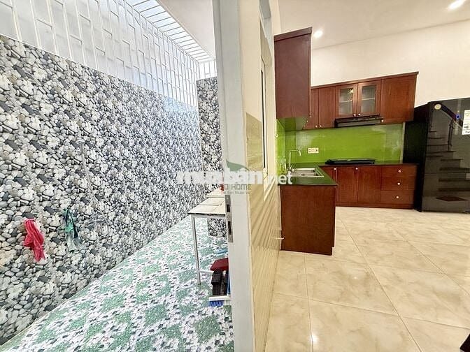 CHO THUÊ NHÀ 3 PHÒNG FULL NỘI THẤT NGỦ KĐT HÀ QUANG 2 GIÁ 18 TRIỆU/TH