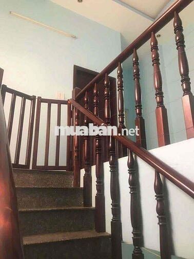 Cho thuê nguyên căn 108m2 1 lầu đúc 254/30 Bến Vân Đồn Q4