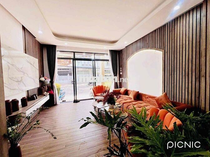 CHO THUÊ NHÀ - MẶT TIỀN 228 QUANG TRUNG - NHÀ 1 TRỆT 2 LẦU