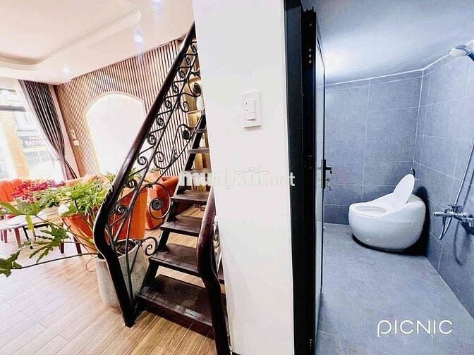 CHO THUÊ NHÀ - MẶT TIỀN 228 QUANG TRUNG - NHÀ 1 TRỆT 2 LẦU
