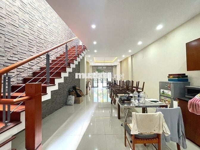 NHÀ Ở KINH DOANH 1 TRỆT 1  LẦU  GẦN  PHƯỚC HẢI GIÁ 20 TRIỆU/ THÁNG