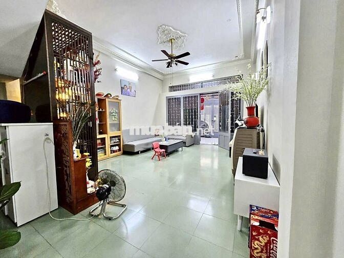 Hẻm xe hơi 7m, khu bàn cờ Bùi Đình Túy, 4 tầng, 4x13.7m, 9.5 tỷ tl