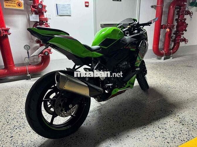 Kawasaki Ninja ZX25R ABS SE