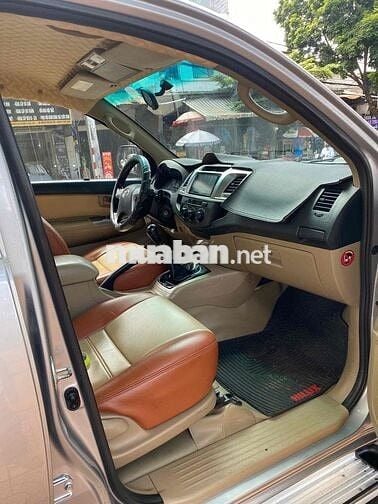 Toyota Hilux 2014 2.5E 4x2 MT - 120000 km
