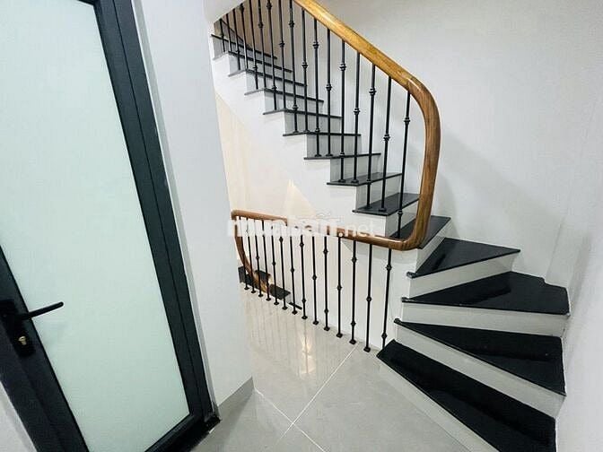 🏠NHỈNH 6 TỶ - CỰC PHẨM LĨNH NAM NGÕ NÔNG, RỘNG THÊNH THANG - XE 5 TẠ