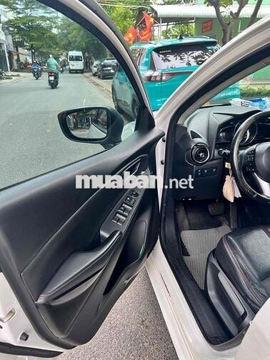 Mazda 2 2015  1.5 AT Sedan - 190000 km