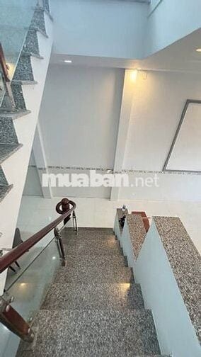 Kẹt tiền ! bán gấp căn nhà gần Cầu Vượt Củ Chi 102m2 -SHR- giá 890tr