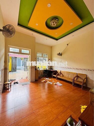Cần bán nhanh căn nhà ở gần Ql22 , Tân Phú Trung 111,7m2 SHR giá 900tr