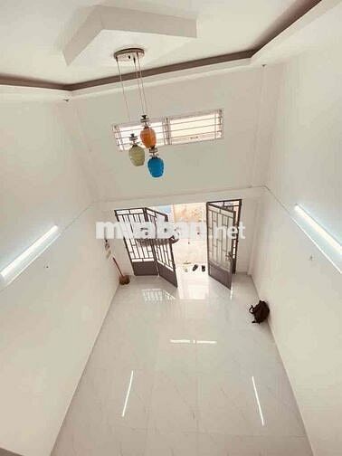 VỊ TRÍ VÀNG QUẬN 7 – CÁCH NGUYỄN THỊ THẬP 100 BƯỚC CHÂN - NGAN 4M  -