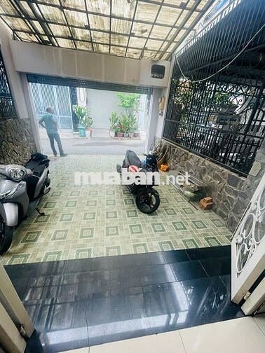 NHÀ NGUYÊN CĂN FULL NỘI THẤT 3 LẦU 3PN P.LINH XUÂN THỦ ĐỨC