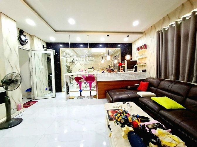 NHÀ Q8 P5 - NGANG KHỦNG 8m x 16m - KDC YÊN TĨNH HIẾM NHÀ BÁN - VIEW CV