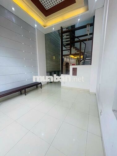 NHÀ NGUYÊN CĂN FULL NỘI THẤT 3 LẦU 3PN P.LINH XUÂN THỦ ĐỨC