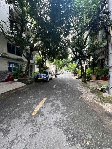 Bán gấp nhà mặt tiền Bàu Cát 3  P. Tân Bình