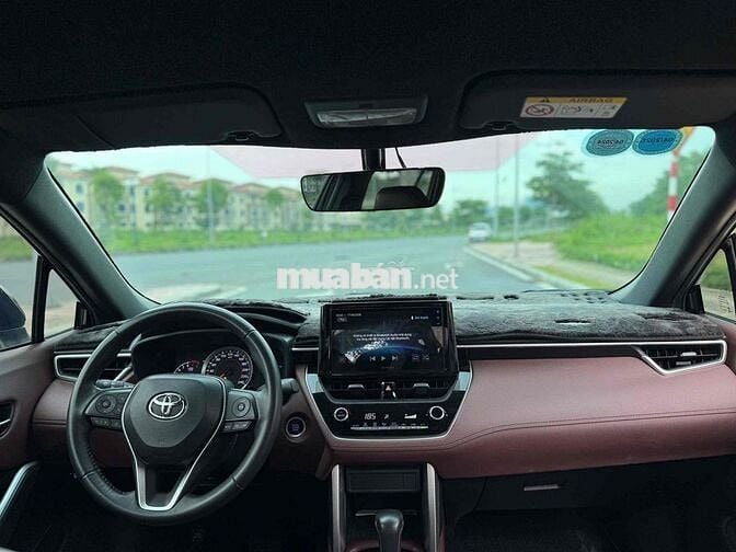 Toyota Corolla Cross 1.8G sản xuất 2023 nhập khẩu