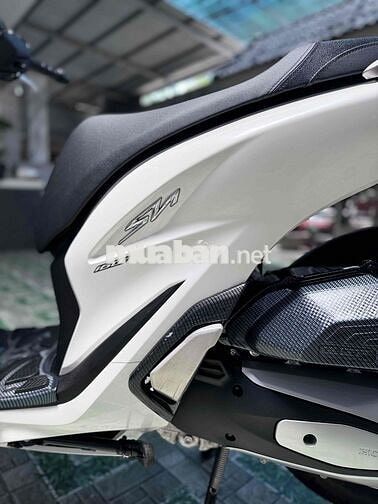 SH 160 ABS Trắng Đen 2024