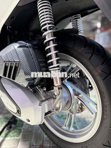 SH 160 ABS Trắng Đen 2024