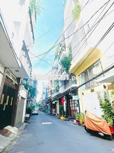 Nhà Trường Sa , Đường Ô Tô ,4.5x13.5m ,Kết Cấu 4 Tầng Hiện Đ