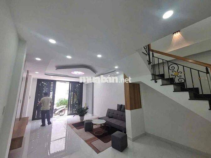 🛑chú 2 chính chủ cần bán gấp căn nhà mặt tiền đường gần chợ gò đen-
