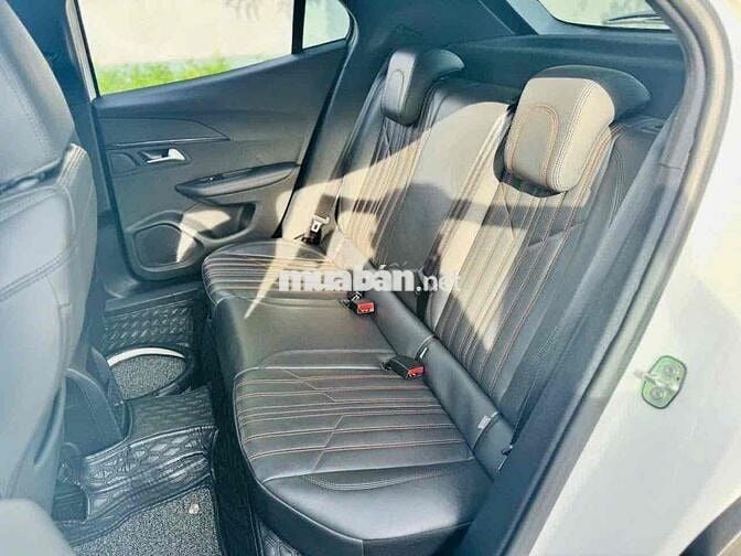 Peugeot 2008 Active 1.2 AT sản xuất 2022