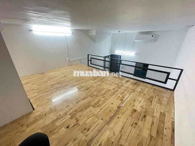 Trống Lại Phòng Có Gác 30m2 Ở Được 3-4 Người Ngay Nguyễn Hữu Cảnh