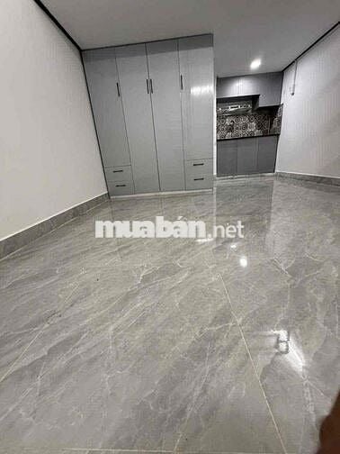 Trống Lại Phòng Có Gác 30m2 Ở Được 3-4 Người Ngay Nguyễn Hữu Cảnh