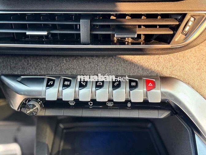 Peugeot 3008 Allure 1.6 AT sản xuất 2022