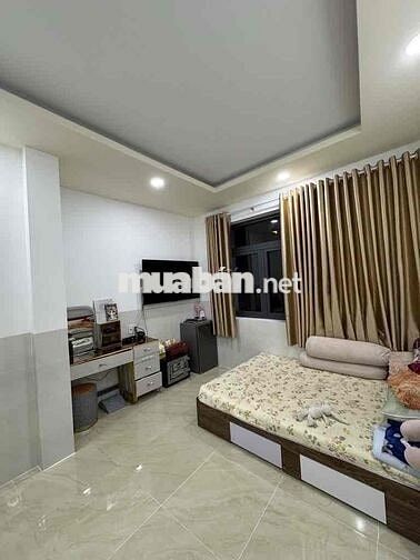 NHÀ 3 TẦNG ĐẸP — GẦN HẬU GIANG MINH PHỤNG(3,5m x 16m) Hướng Đông