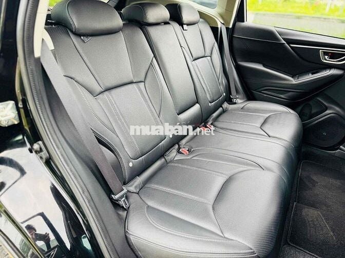 Subaru Forester 2.0i-S sản xuất 2019 nhập khẩu