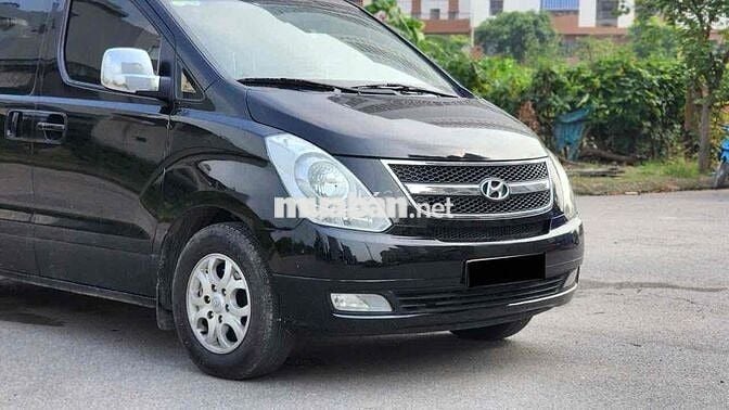 Hyundai Starex 2015 2.5D MT - 200000 km