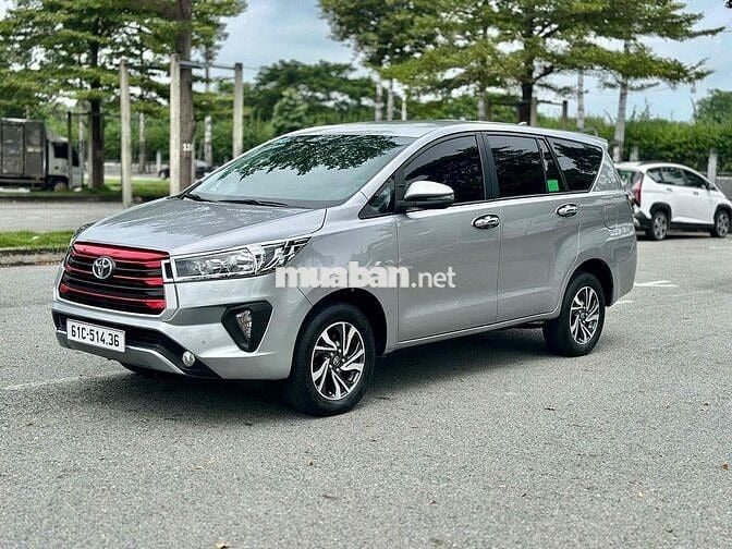 Toyota Innova 2021 E 2.0 MT - 79000 km