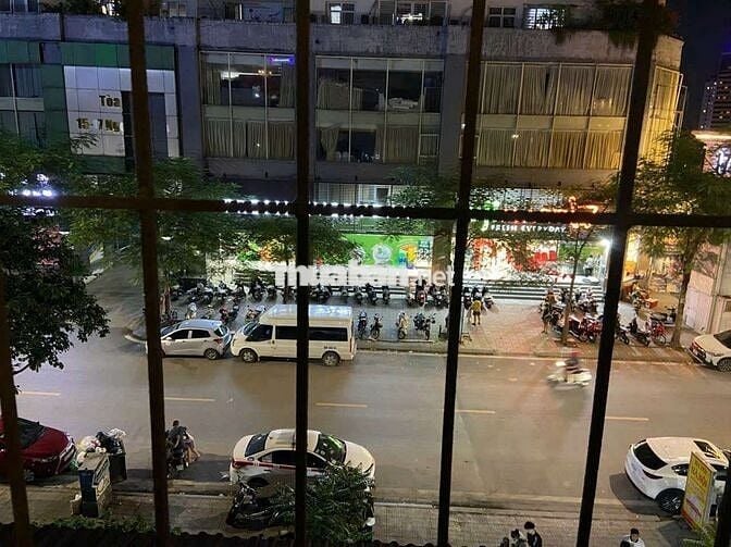 Cho thuê căn hộ tập thể A7 Ngọc Khánh – Giảng Võ