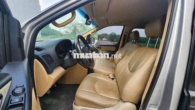 Hyundai Starex 2015 2.5D MT - 200000 km