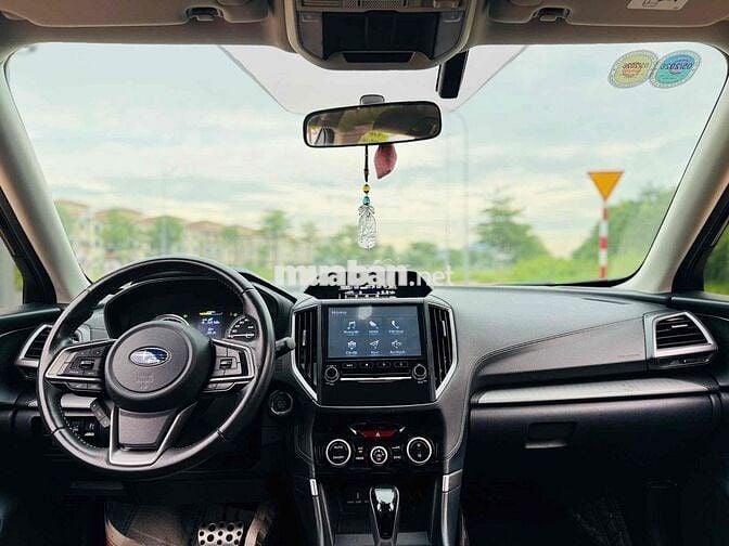 Subaru Forester 2.0i-S sản xuất 2019 nhập khẩu