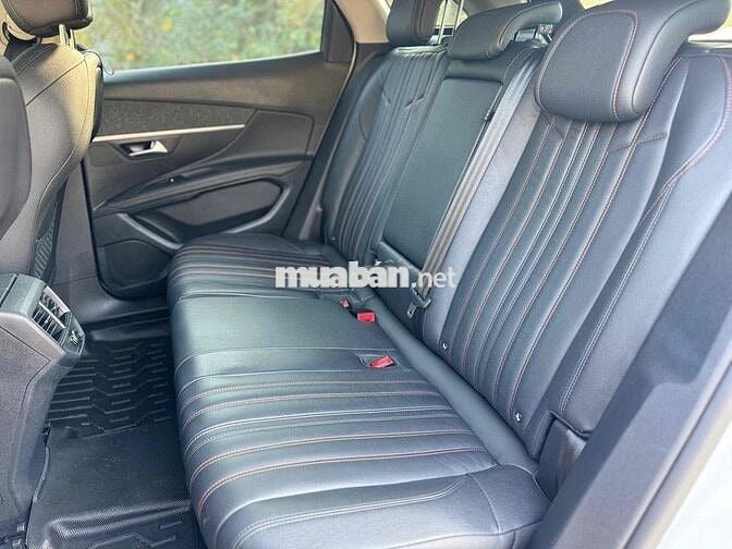 Peugeot 3008 Allure 1.6 AT sản xuất 2022
