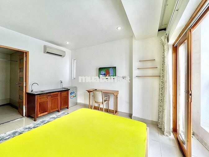 Căn Hộ Ban Công - LÊ VĂN SỸ, Gần Nhà Thờ Ba Chuông Quận 3
