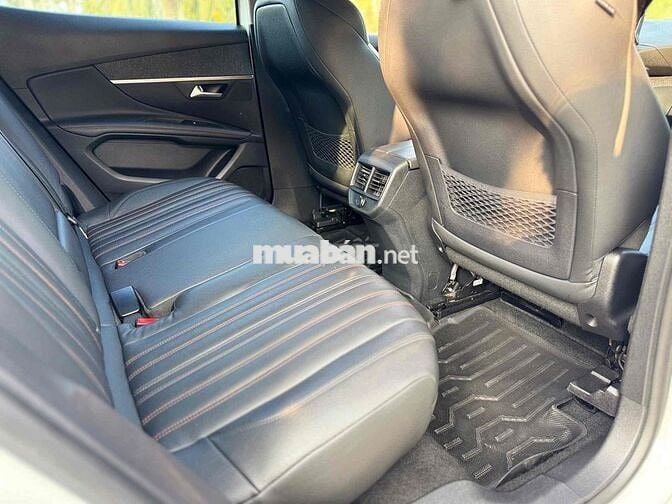 Peugeot 3008 Allure 1.6 AT sản xuất 2022