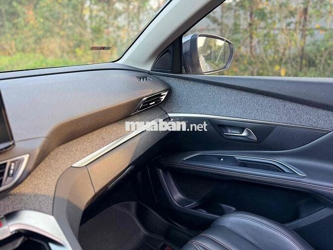 Peugeot 3008 Allure 1.6 AT sản xuất 2022