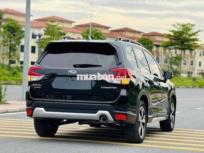 Subaru Forester 2.0i-S sản xuất 2019 nhập khẩu