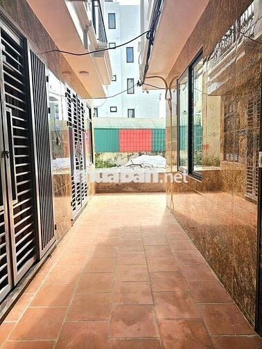 Bán nhà Phú thượng gần phố ngõ nông Hơn 7 tỷ