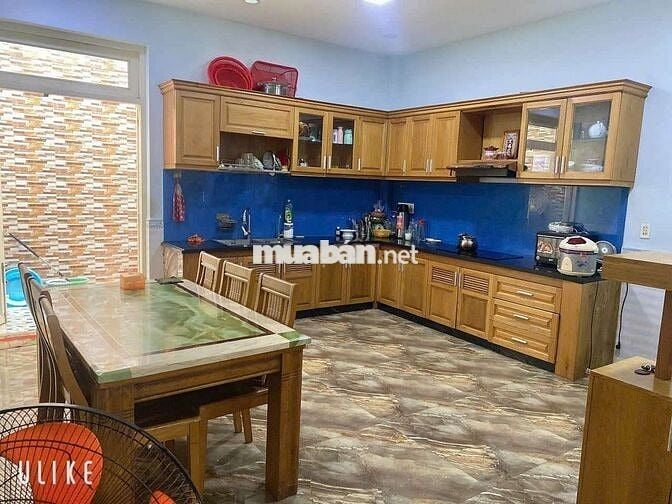 Nhà Lê Văn Quới, 110m², 5x22m, 3 Tầng, 3 PN, Mặt Tiền, Giá chỉ 11 tỷ