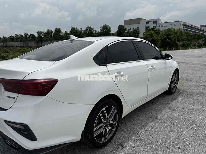 Kia Cerato 1.6 AT Deluxe 2020 ĐK 2021 một chủ