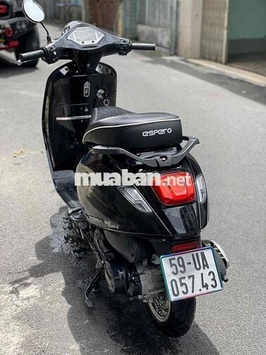 Xe 50 espero cho học sinh đi học