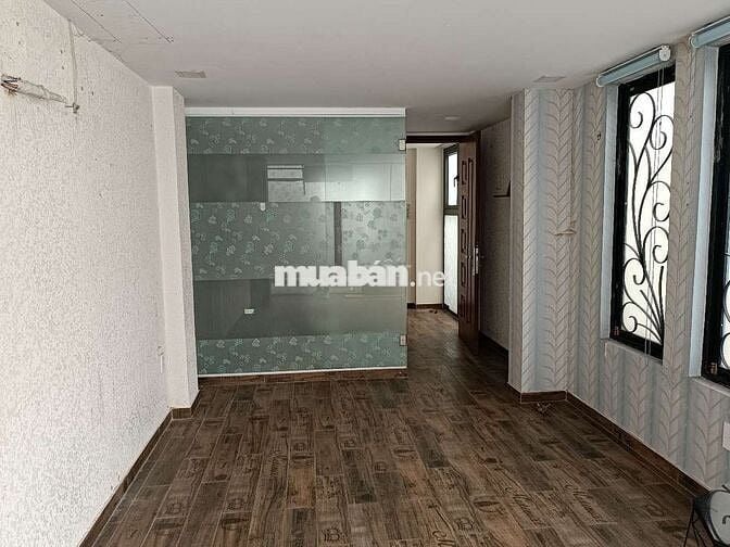 Nhà nguyên căn Trần Quang Diệu Q3, 2PN, 3WC, giá 12 triệu thương lượng