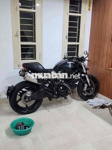 Cần bán monster 795