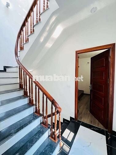 MỄ TRÌ - GẦN PHỐ KINH DOANH - 38M2 - 5 TẦNG - FULL NỘI THẤT Ở NGAY
