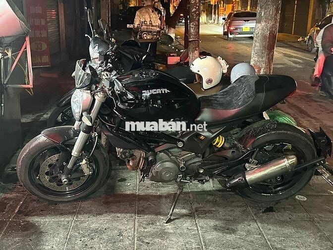Cần bán monster 795