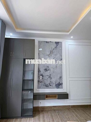 nhà mới - sổ riêng xây dựng- có thang máy giá rẻ