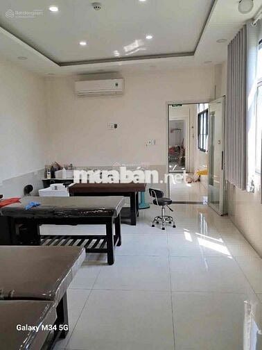 NHÀ MẶT TIỀN TÂN PHÚ CÓ THANG MÁY CHO THUÊ