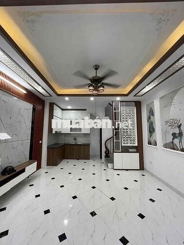 Nhỉnh 6 tỷ có nhà đầu cổ nhuế Sẵn sổ giao dịch trong ngày